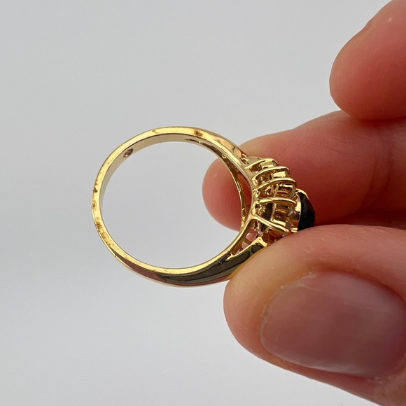 Vintage Gold Tone Blue & Clear Cocktail Costume Ring Sz 7.75 Oval Halo Statement - Picture 4 of 5